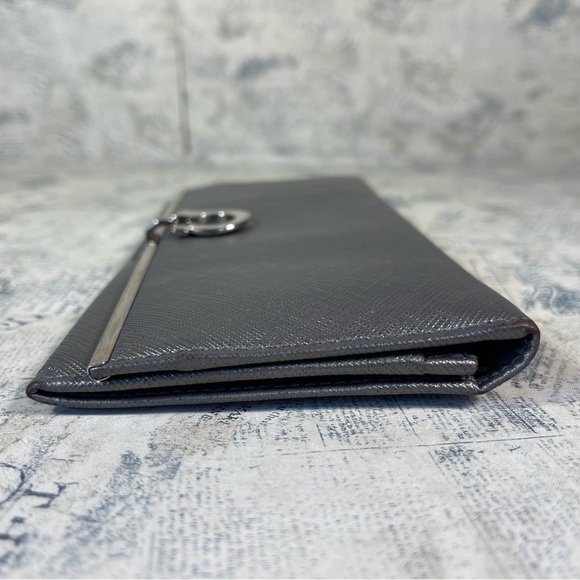 Salvatore Ferragamo Gancini Continental GJ-224633 - Picture 4 of 15